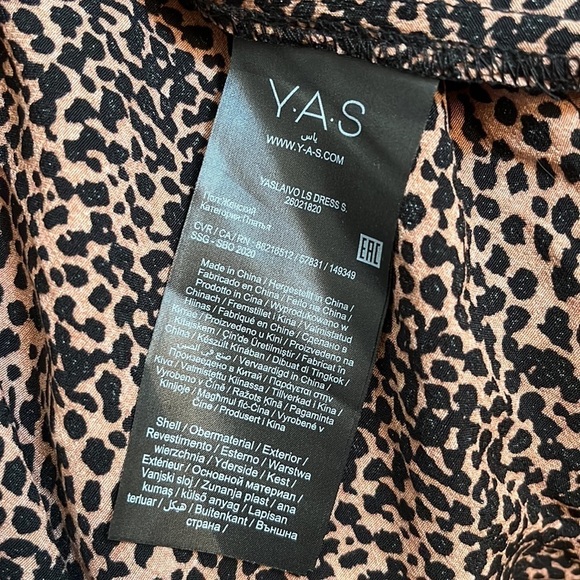 Nwt Leopard Print Long Sleeve Dress - Picture 14 of 15